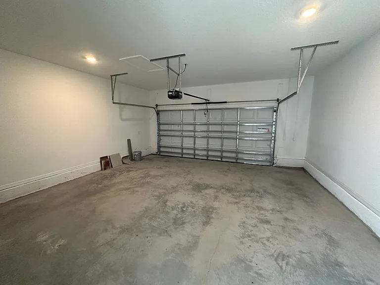 6541 Cyrils Dr — Photo 22