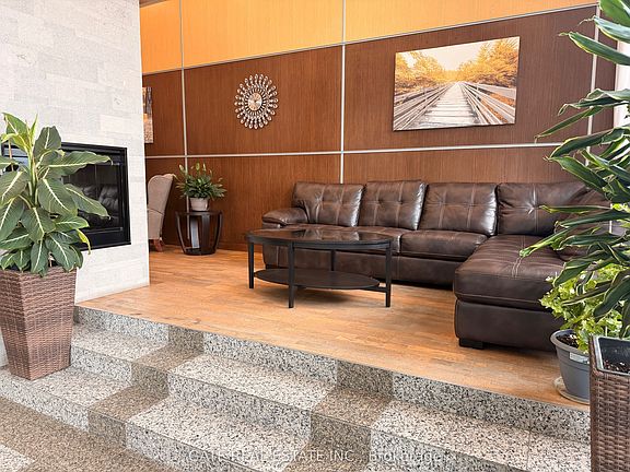 4th image of 88 Grangeway Ave #308