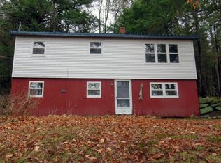 665 Memorial Dr, Winthrop, ME 04364
