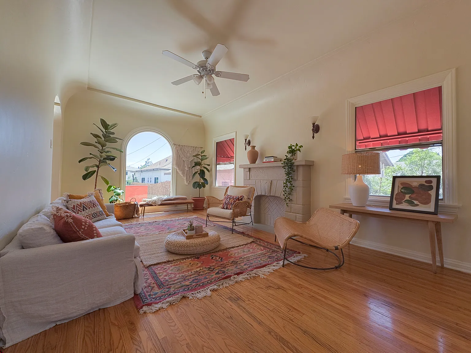 1 bed, 846 sqft, $3,500 — Photo 3