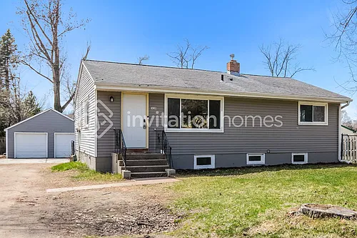 320 Garfield Ave Photo 1