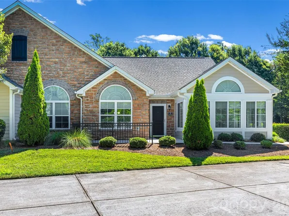 274 Lone Oak Cir, Rock Hill, SC 29732