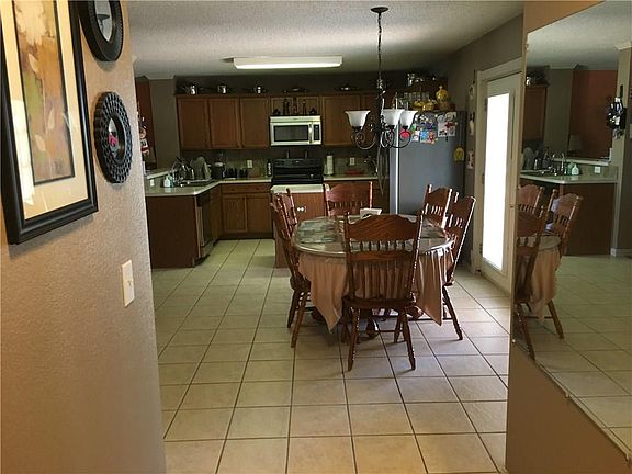 5th image of 4207 Falcon Dr