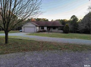 34 Mustang Ln, Simpson, IL 62985