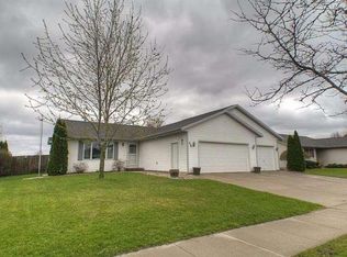 804 Eastwood St, Holmen, WI 54636