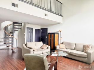 832 Edpas Rd, New Brunswick, NJ 08901