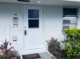 133 West Ct #133, West Palm Beach, FL 33411