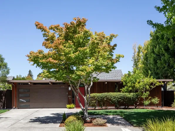 1131 Parkinson Ave, Palo Alto, CA 94301