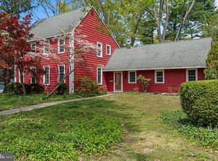 304 Bortons Mill Rd, Cherry Hill, NJ 08034