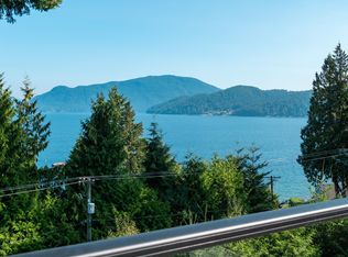 1832 North Rd, Gibsons, BC V0N1V9