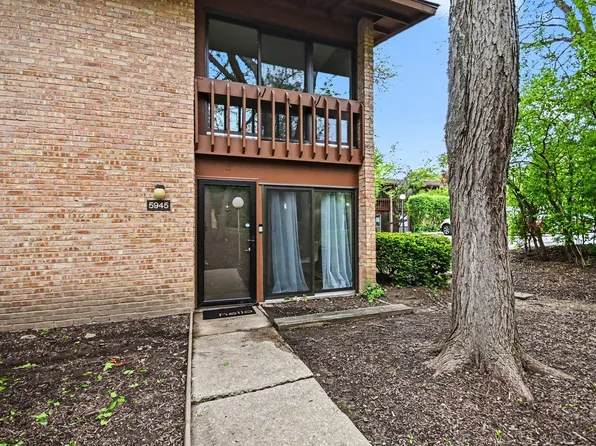 5945 Meadow Dr, Lisle, IL 60532