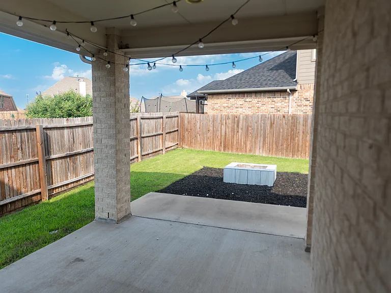 1000 Hoxton Ln — Photo 30