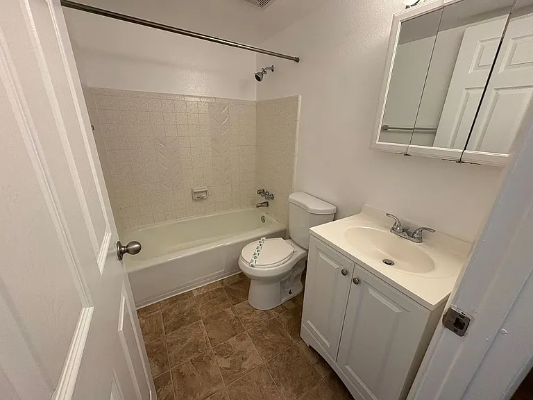 Indigo Apartments — Photo 17