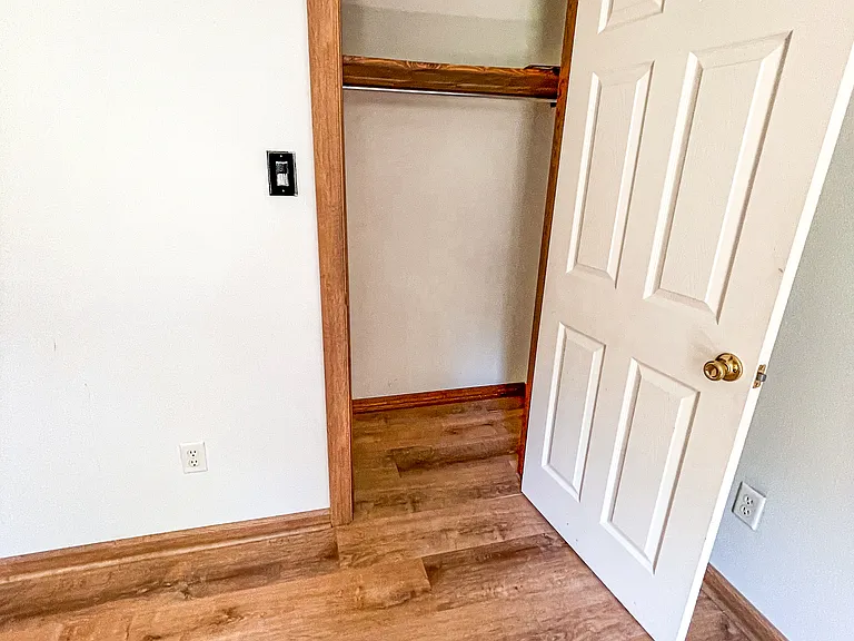 Guest bedroom Closet 2