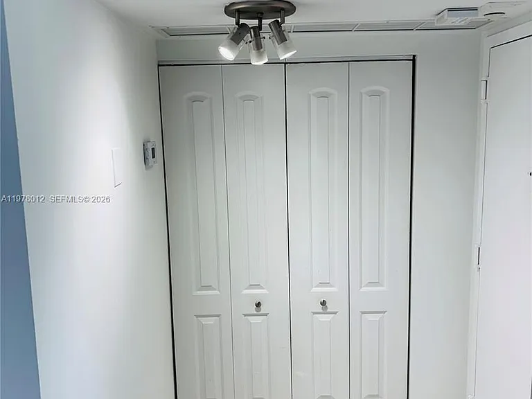 2333 Brickell Ave #1115 — Photo 3