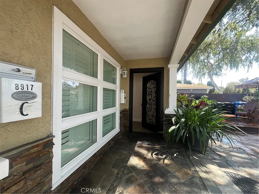 2 bed, 1000 sqft, $4,750 — Photo 3