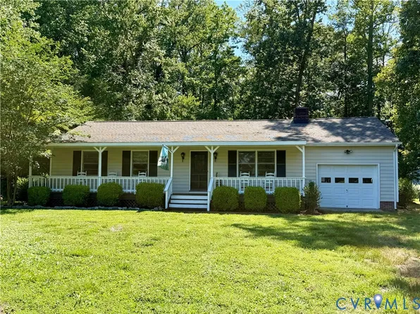 635 River Oaks Rd, Center Cross, VA 22437