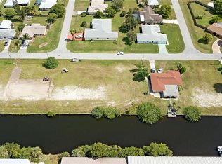 1208 SE 13th Ave, Cape Coral, FL 33990