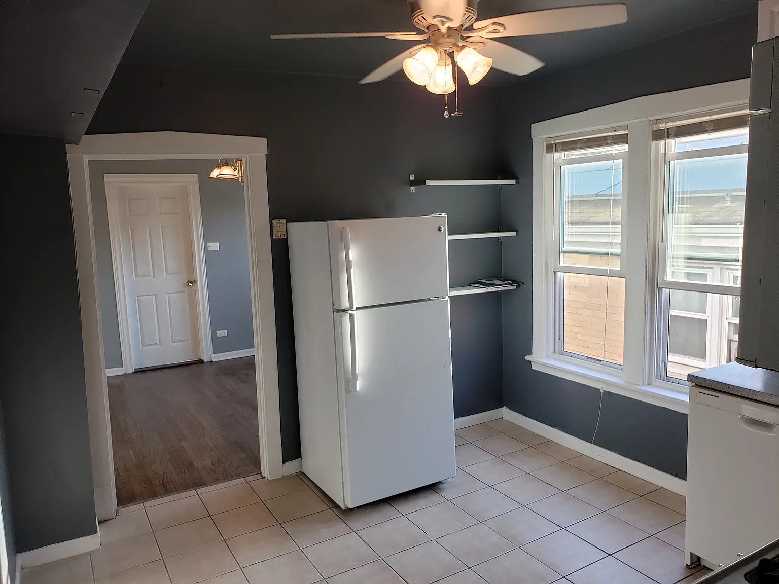 4 bed, 1622 sqft, $2,750 — Photo 4