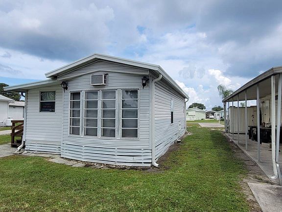 2nd image of 3611 Leilani Pl