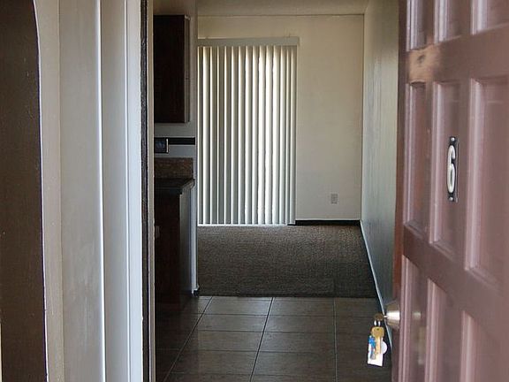 3rd image of 0571 Burkemo Ln APT 6