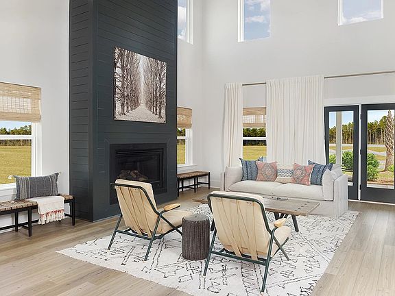 Tea Farm - Harrison Interior Image 4