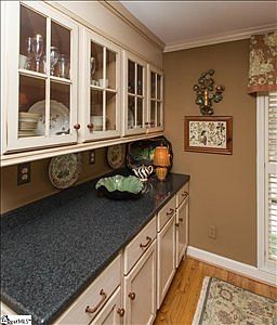 4th image of 7 Harbor Oaks Dr