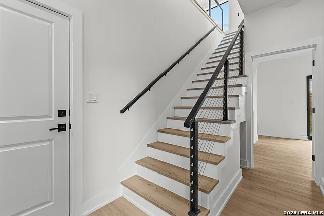 222 E Courtland Pl #1 — Photo 17