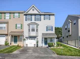 166 Country Ridge Dr, Red Lion, PA 17356