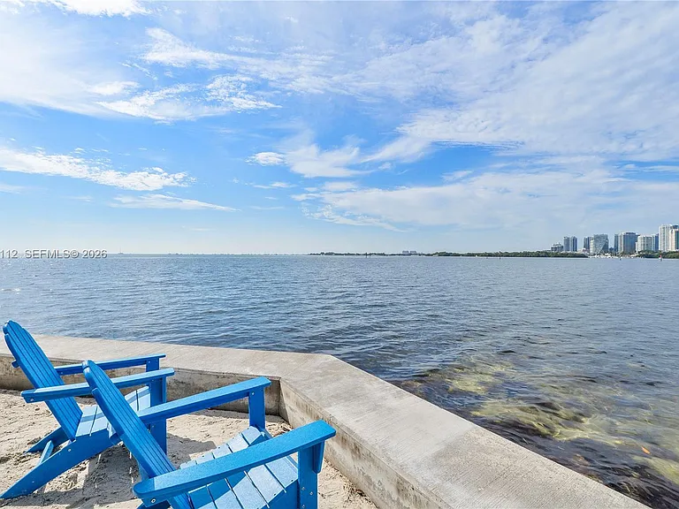 2 Grove Isle Dr #BPH10 — Photo 36