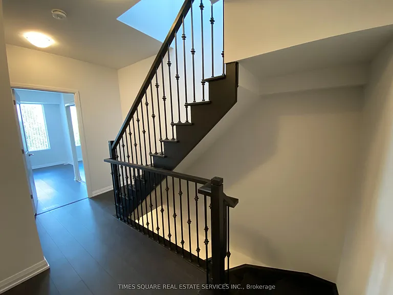 1050 Portage Pkwy #Townhouse 32 — Photo 22