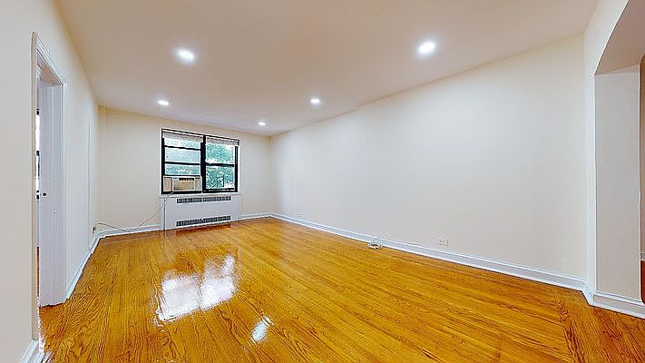 1st image of 246 E 46th St APT 2N