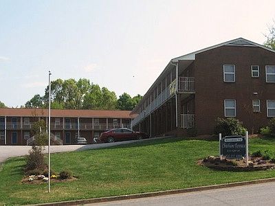 1st image of 215 Hurt St APT 401