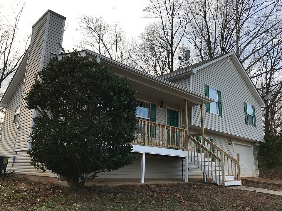 1st image of 306 Silverwood Dr