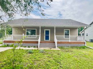 528 N Cedar St, Marion, KS 66861