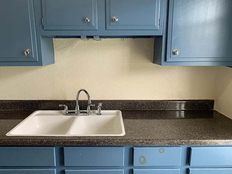 2522 W Woodlawn Ave #2522 — Photo 7