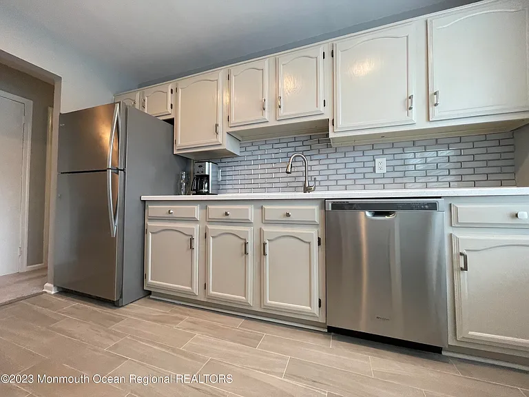 134 Cypress Ct — Photo 8