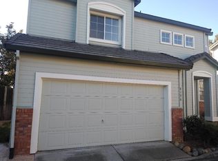 8196 Shannon Oak Ln, Elk Grove, CA 95758