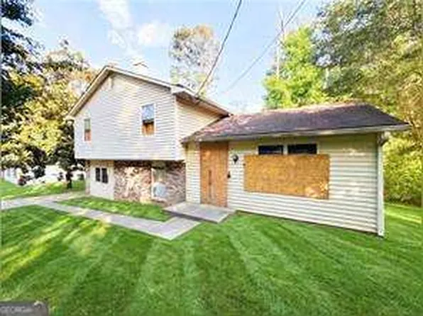 5411 Rocky Pine Dr, Lithonia, GA 30038