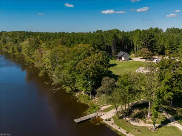 13496 Shands Rd, Stony Creek, VA 23882