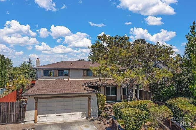 1st image of 213 Torrey Pines Court