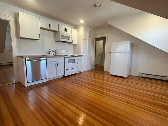 2nd image of 710 River Ave Floor 2