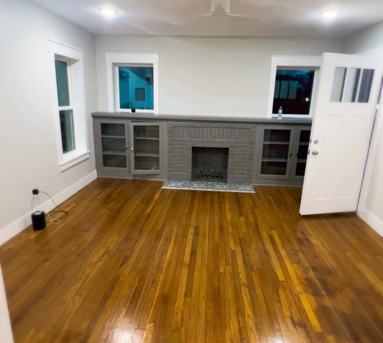 3 bed, 1215 sqft, $2,000 — Photo 3