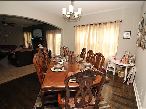 5th image of 1156 Henry Place Blvd