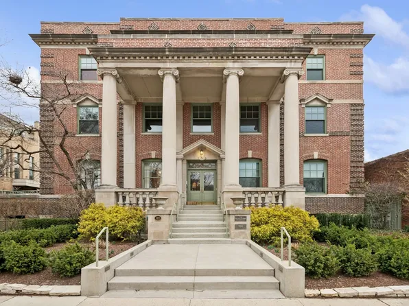 156 N Oak Park Ave APT 2H, Oak Park, IL 60301