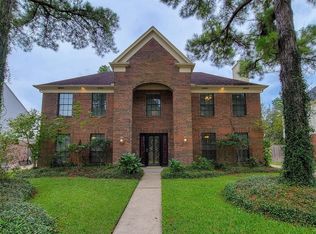 17207 Meadow Heights Dr, Houston, TX 77095