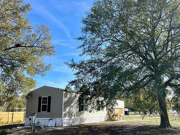 3rd image of 3377 Sandy Hills Drive NE