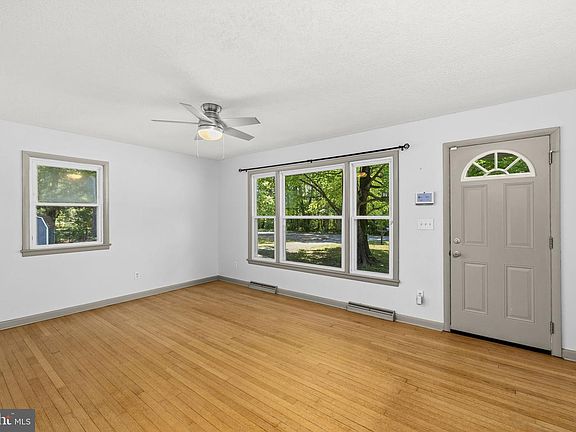 5th image of 17195 Oakshade Rd