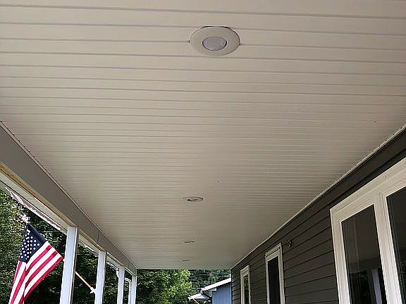 Full length porch 