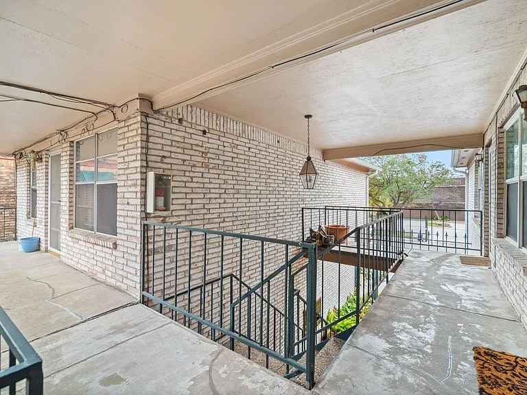 421 Emerson St #5 — Photo 17